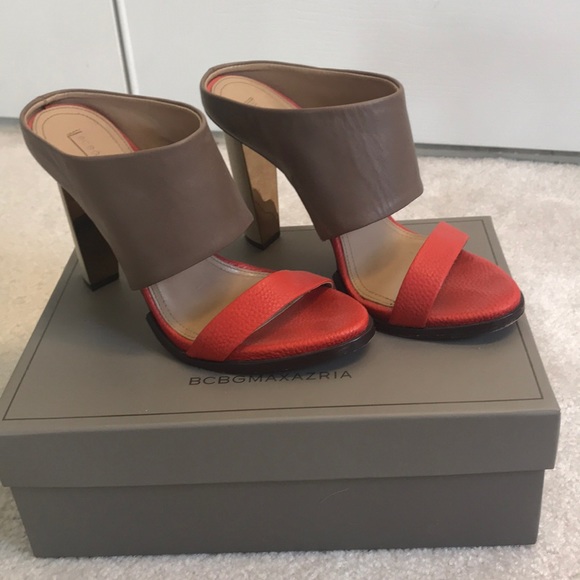 BCBG Color block Leather Sandal - Picture 1 of 6